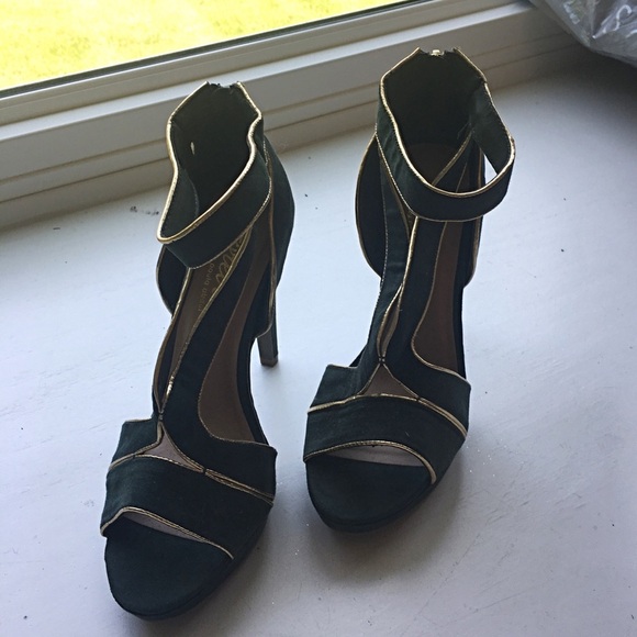 Forever Heels - Picture 6 of 7